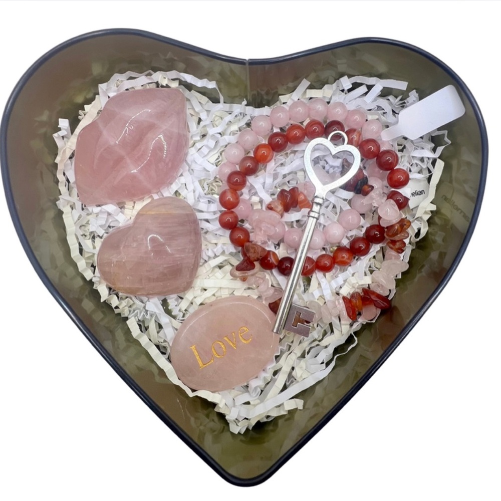 Rose Quartz & Carnelian ♥️ Carvings & Bracelets Set